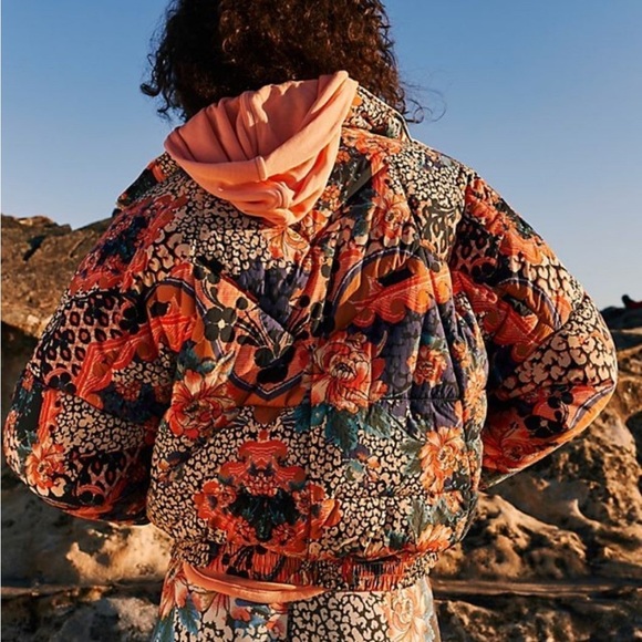 RARE Free People Power House Puffer jacket - Picture 3 of 13